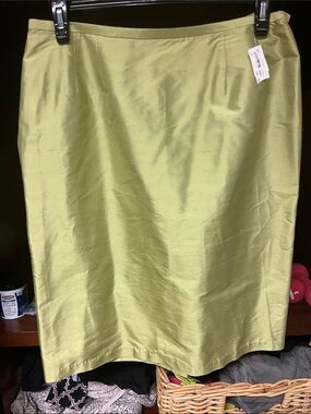 Women's Lime Green Pencil Skirt — Elegant Work & Occasion Wear